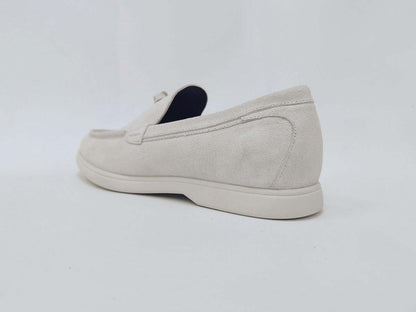 #color_off-white